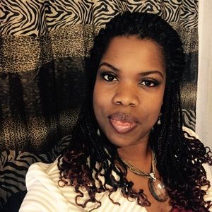 Meet your Posher, Karina